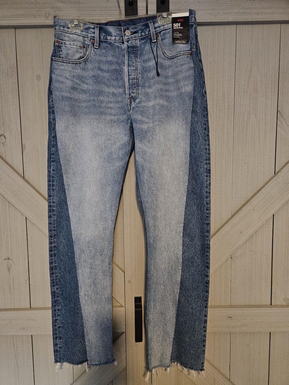 Levi's Two-Tone Light and Dark Blue Straight Jeans SZ 34x32 NWT $28